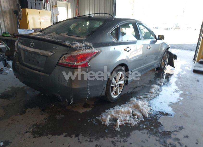 Photo 4 of 2015 Nissan Altima 2.5 SV (VIN 1N4AL3AP0FC589198)