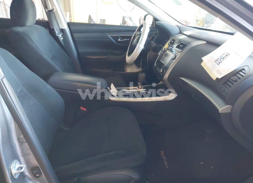 Photo 5 of 2015 Nissan Altima 2.5 SV (VIN 1N4AL3AP0FC589198)