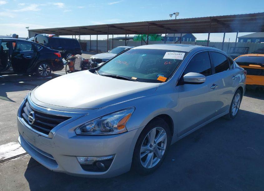Photo 2 of 2015 Nissan Altima 2.5 SV (VIN 1N4AL3AP0FC593512)