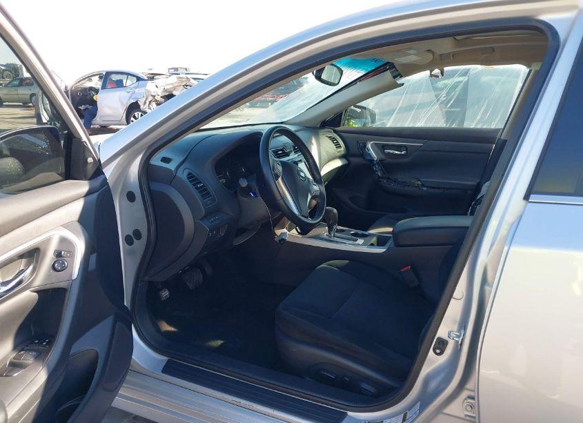 Photo 5 of 2015 Nissan Altima 2.5 SV (VIN 1N4AL3AP0FC593512)