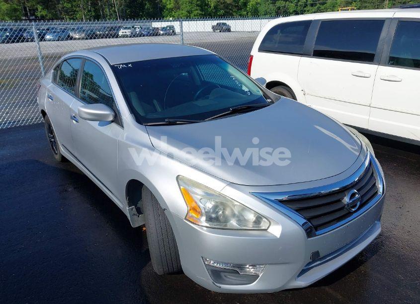 2015 Nissan Altima 2.5 S (VIN 1N4AL3AP0FC598273) main photo