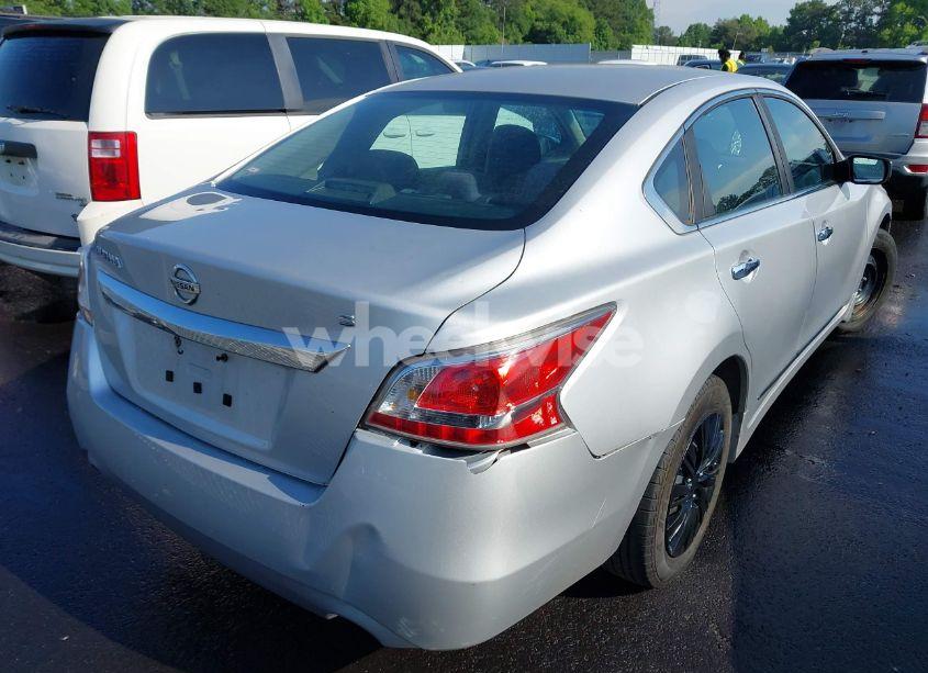 Photo 4 of 2015 Nissan Altima 2.5 S (VIN 1N4AL3AP0FC598273)
