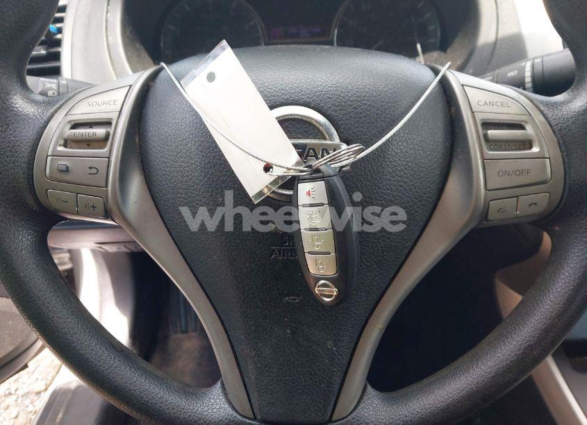 Photo 11 of 2015 Nissan Altima 2.5 S (VIN 1N4AL3AP0FN305122)