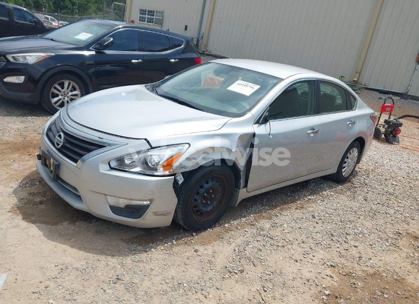 Photo 2 of 2015 Nissan Altima 2.5 S (VIN 1N4AL3AP0FN305122)