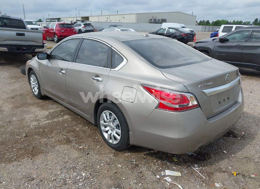 Photo 3 of 2015 Nissan Altima 2.5 S (VIN 1N4AL3AP0FN308179)