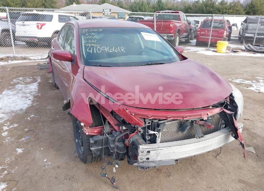 2015 Nissan Altima 2.5/2.5 S/2.5 SL/2.5 SV (VIN 1N4AL3AP0FN325998) main photo