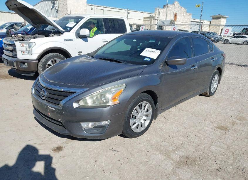 Photo 2 of 2015 Nissan Altima 2.5 S (VIN 1N4AL3AP0FN332353)