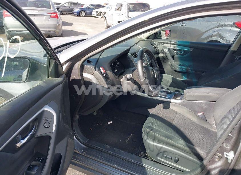 Photo 5 of 2015 Nissan Altima 2.5/2.5 S/2.5 SL/2.5 SV (VIN 1N4AL3AP0FN346771)