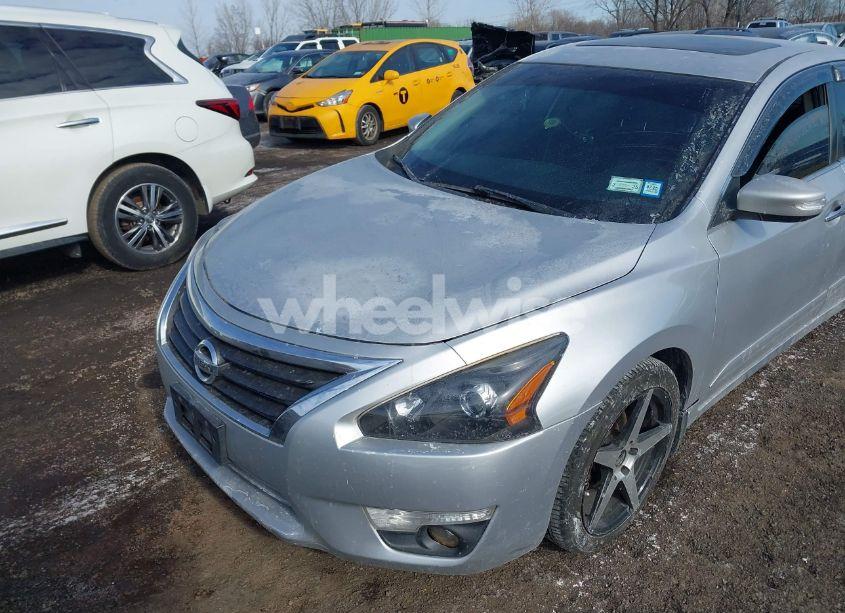 Photo 6 of 2015 Nissan Altima 2.5 SL (VIN 1N4AL3AP0FN348620)