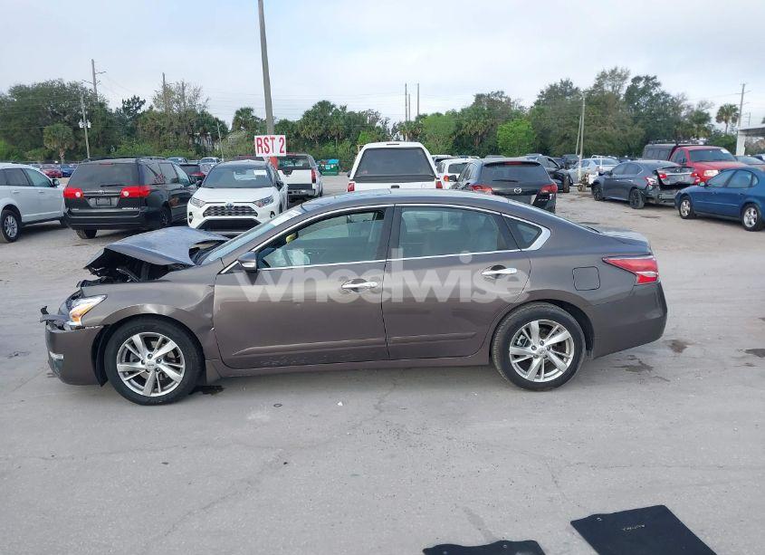 Photo 14 of 2015 Nissan Altima 2.5 SL (VIN 1N4AL3AP0FN369886)