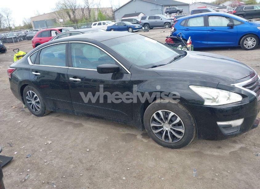 Photo 13 of 2015 Nissan Altima (VIN 1N4AL3AP0FN370861)