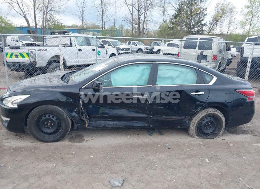 Photo 14 of 2015 Nissan Altima (VIN 1N4AL3AP0FN370861)