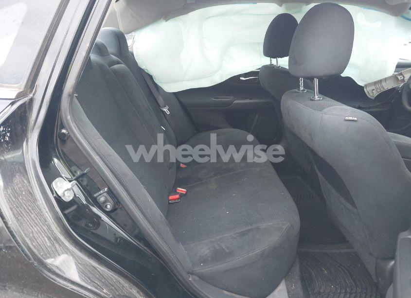 Photo 8 of 2015 Nissan Altima (VIN 1N4AL3AP0FN370861)