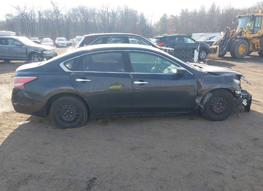 Photo 13 of 2015 Nissan Altima 2.5/2.5 S/2.5 SL/2.5 SV (VIN 1N4AL3AP0FN386171)