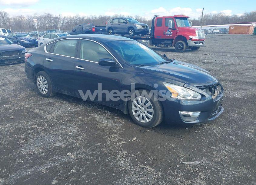 2015 Nissan Altima 2.5 S (VIN 1N4AL3AP0FN391192) main photo