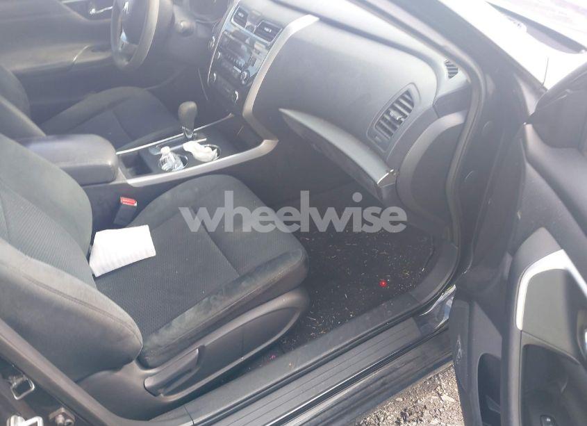 Photo 5 of 2015 Nissan Altima 2.5 S (VIN 1N4AL3AP0FN391192)