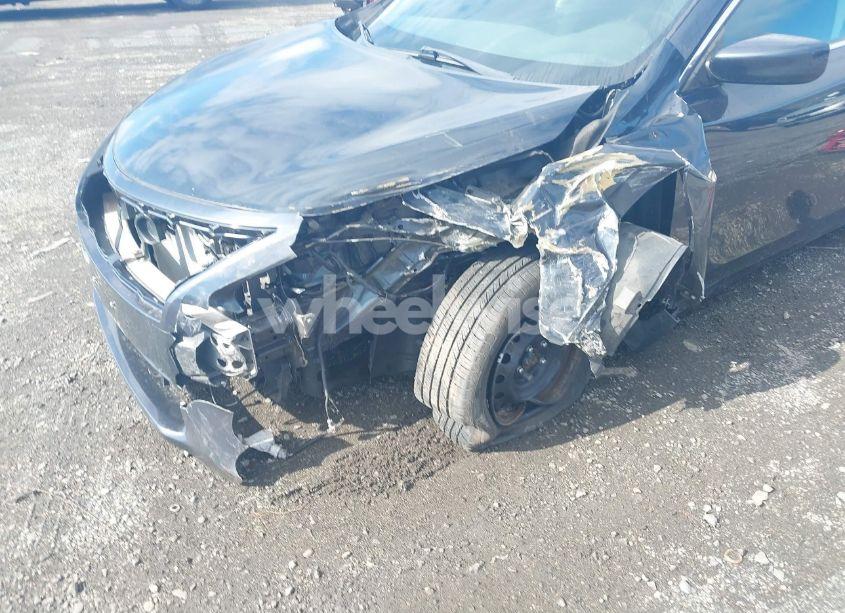 Photo 6 of 2015 Nissan Altima 2.5 S (VIN 1N4AL3AP0FN391192)