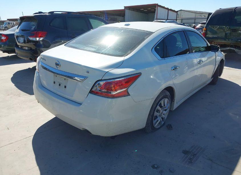 Photo 4 of 2015 Nissan Altima 2.5/2.5 S/2.5 SL/2.5 SV (VIN 1N4AL3AP0FN396361)