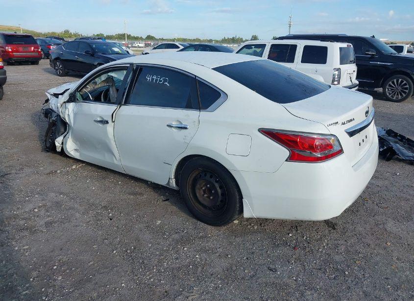 Photo 3 of 2015 Nissan Altima 2.5 S (VIN 1N4AL3AP0FN398563)