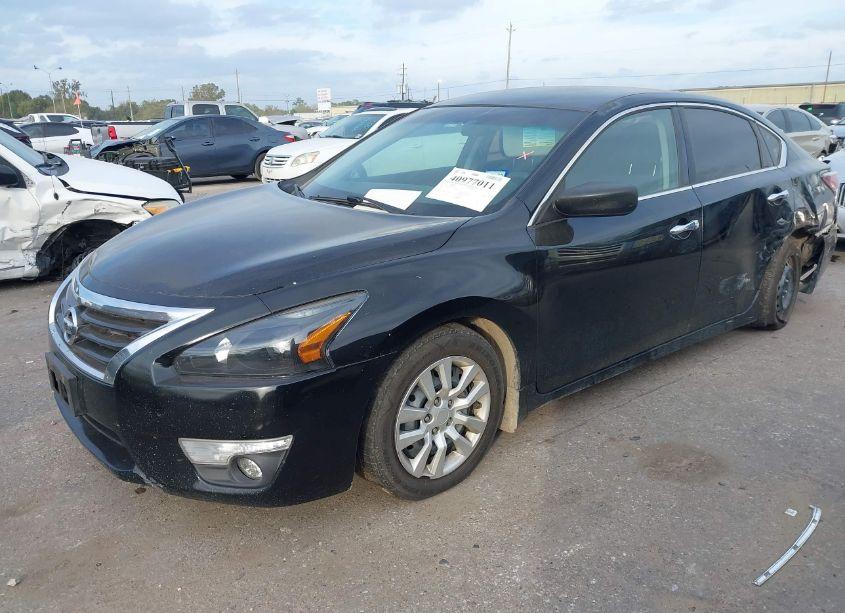 Photo 2 of 2015 Nissan Altima 2.5 S (VIN 1N4AL3AP0FN399342)