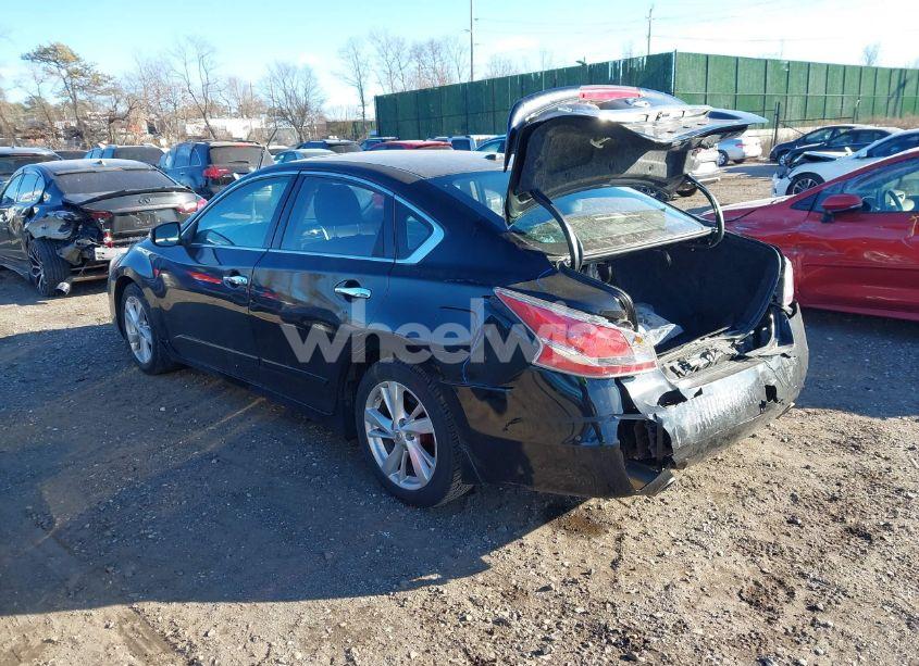 Photo 3 of 2015 Nissan Altima 2.5 SL (VIN 1N4AL3AP0FN399843)