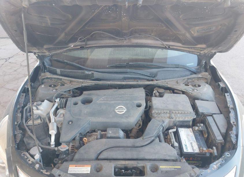 Photo 10 of 2015 Nissan Altima 2.5 S (VIN 1N4AL3AP0FN861317)