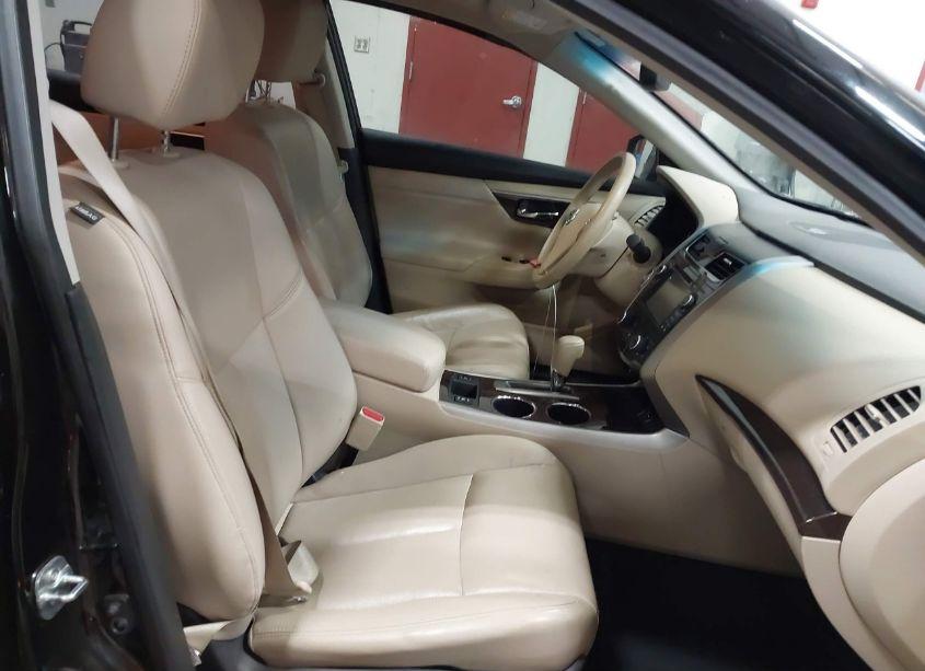 Photo 5 of 2015 Nissan Altima 2.5 SL (VIN 1N4AL3AP0FN868882)