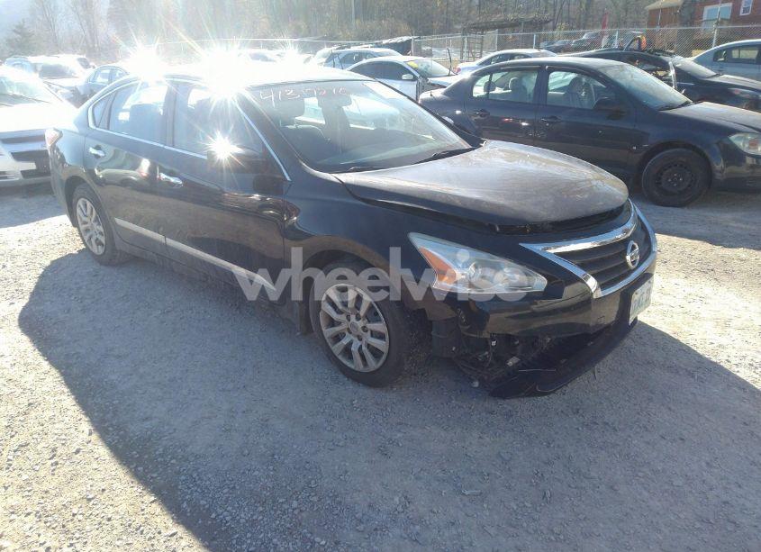 2015 Nissan Altima 2.5 S (VIN 1N4AL3AP0FN879526) main photo
