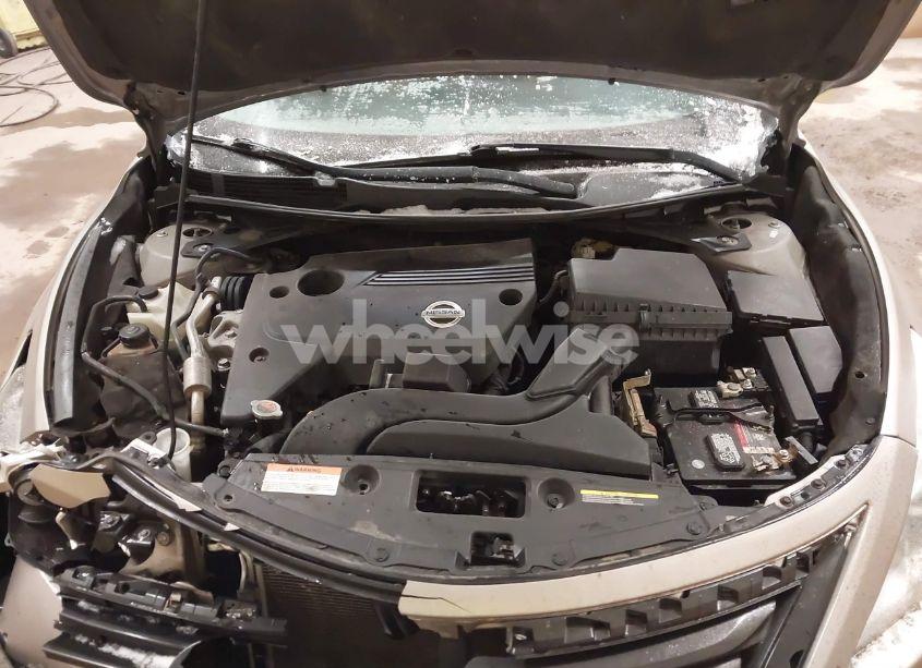 Photo 10 of 2015 Nissan Altima 2.5 S (VIN 1N4AL3AP0FN881129)