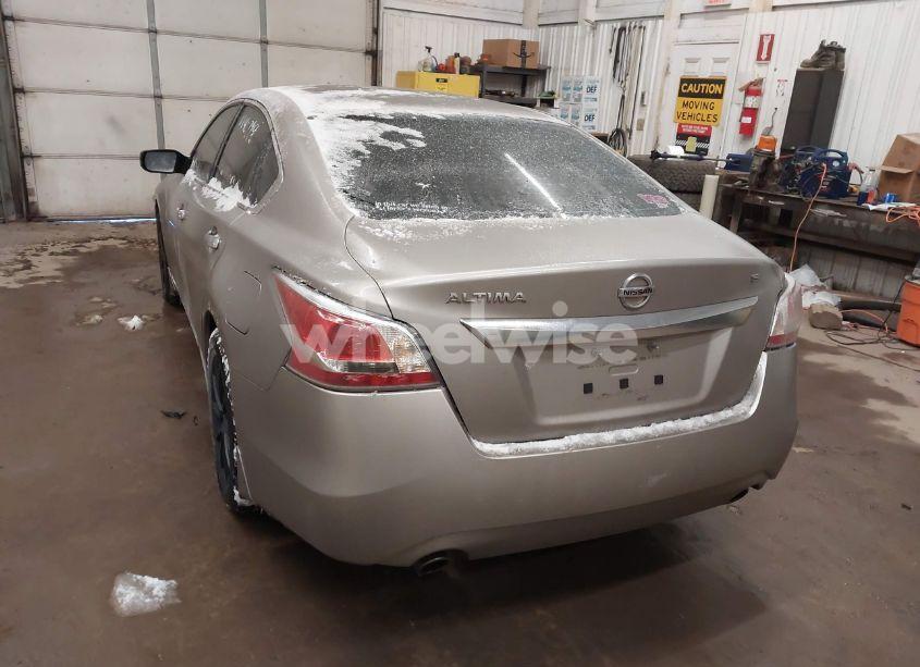 Photo 3 of 2015 Nissan Altima 2.5 S (VIN 1N4AL3AP0FN881129)