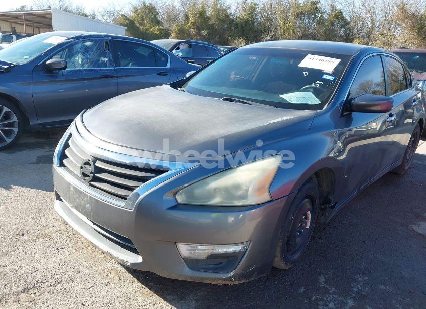 Photo 2 of 2015 Nissan Altima 2.5/2.5 S/2.5 SL/2.5 SV (VIN 1N4AL3AP0FN897671)