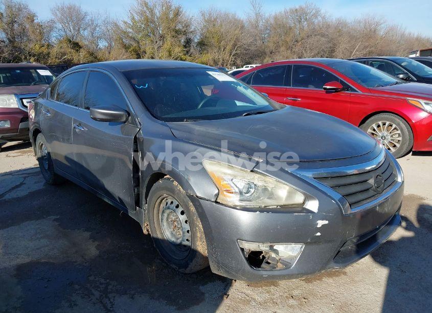 Photo 6 of 2015 Nissan Altima 2.5/2.5 S/2.5 SL/2.5 SV (VIN 1N4AL3AP0FN897671)