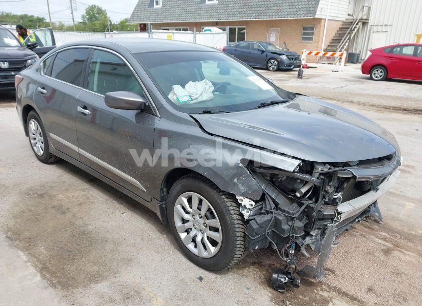 2015 Nissan Altima 2.5 S (VIN 1N4AL3AP0FN906613) main photo
