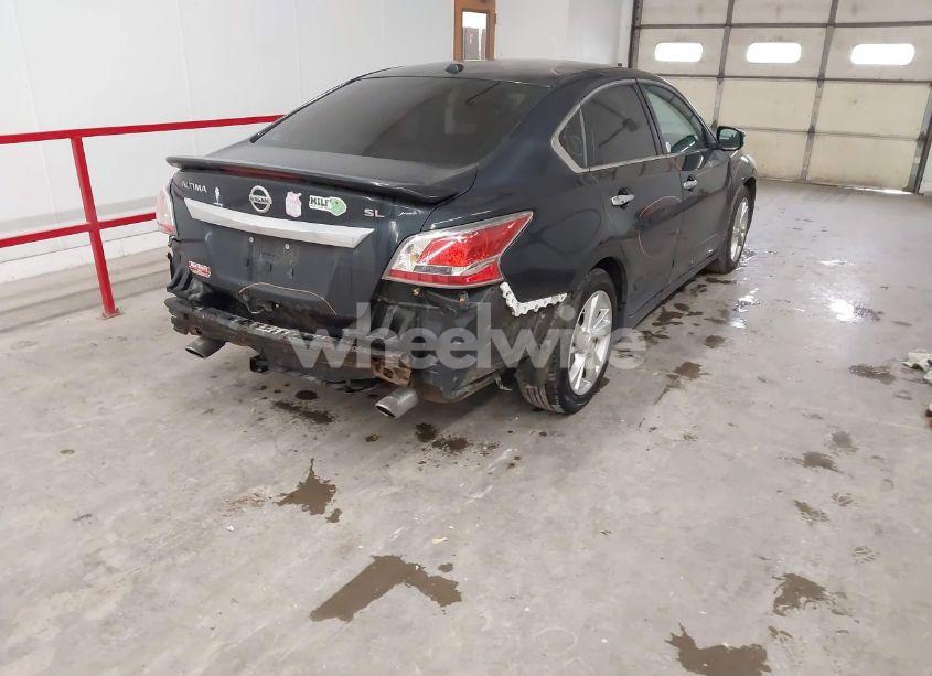 Photo 4 of 2015 Nissan Altima 2.5 SL (VIN 1N4AL3AP0FN909186)