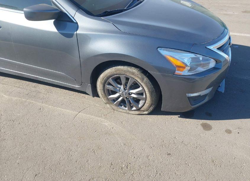 Photo 6 of 2015 Nissan Altima 2.5 S (VIN 1N4AL3AP0FN913755)