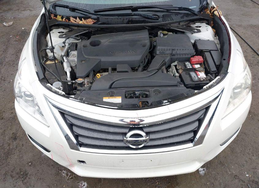 Photo 10 of 2015 Nissan Altima 2.5 S (VIN 1N4AL3AP0FN922066)