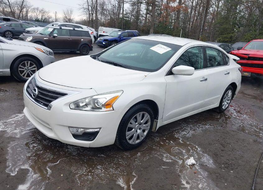 Photo 2 of 2015 Nissan Altima 2.5 S (VIN 1N4AL3AP0FN922066)