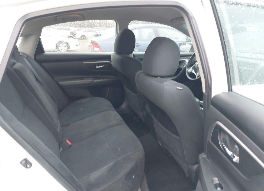 Photo 8 of 2015 Nissan Altima 2.5 S (VIN 1N4AL3AP0FN922066)