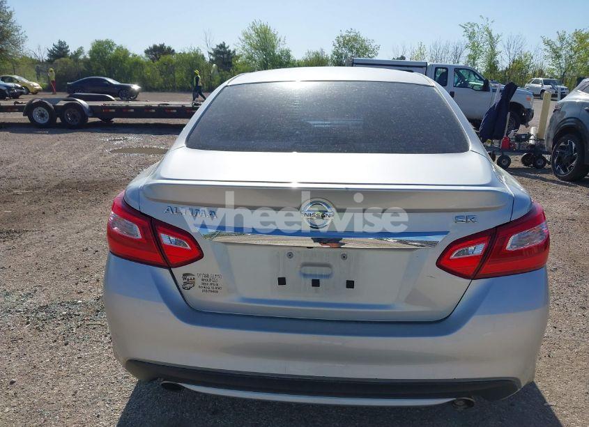 Photo 16 of 2016 Nissan Altima 2.5 SR (VIN 1N4AL3AP0GC113678)