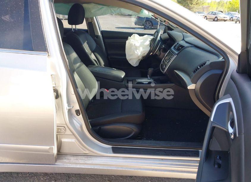 Photo 5 of 2016 Nissan Altima 2.5 SR (VIN 1N4AL3AP0GC113678)