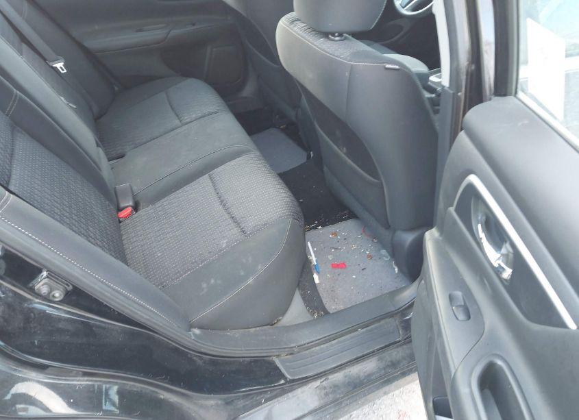 Photo 8 of 2016 Nissan Altima 2.5 SV (VIN 1N4AL3AP0GC113955)