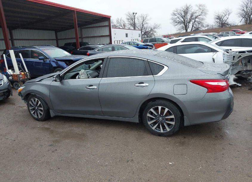 Photo 14 of 2016 Nissan Altima 2.5 SL (VIN 1N4AL3AP0GC127466)