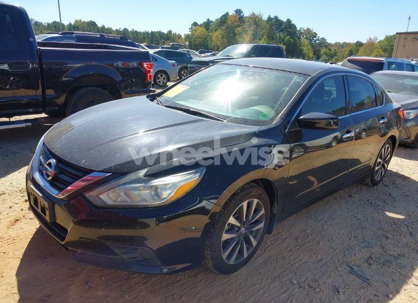 Photo 2 of 2016 Nissan Altima 2.5 SV (VIN 1N4AL3AP0GC137897)