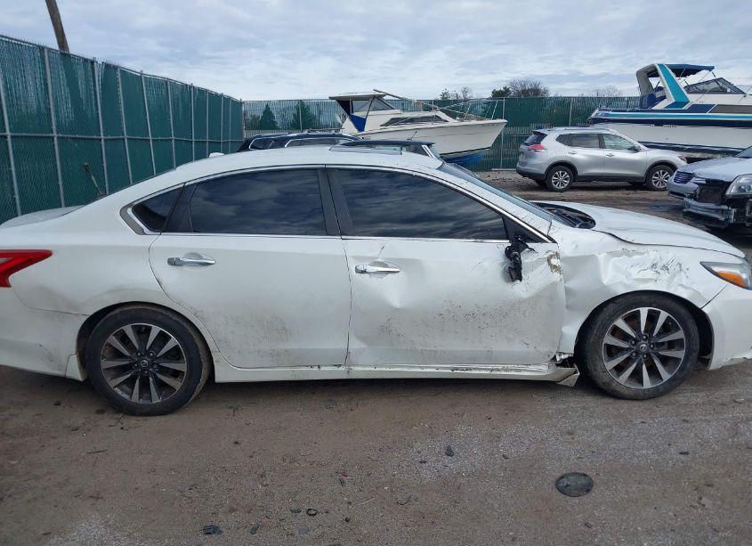 Photo 13 of 2016 Nissan Altima 2.5 SV (VIN 1N4AL3AP0GC146468)