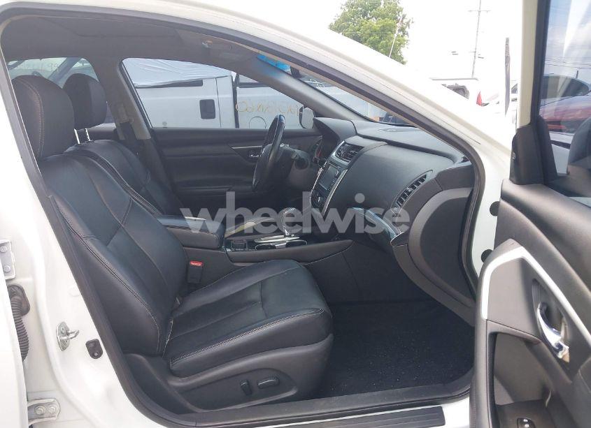 Photo 5 of 2016 Nissan Altima 2.5 SL (VIN 1N4AL3AP0GC150567)