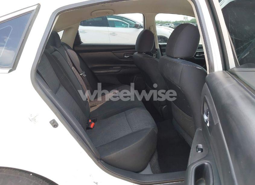 Photo 8 of 2016 Nissan Altima 2.5/2.5 S/2.5 SL/2.5 SR/2.5 SV (VIN 1N4AL3AP0GC153288)