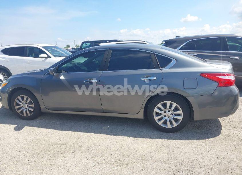 Photo 14 of 2016 Nissan Altima 2.5/2.5 S/2.5 SL/2.5 SR/2.5 SV (VIN 1N4AL3AP0GC155610)