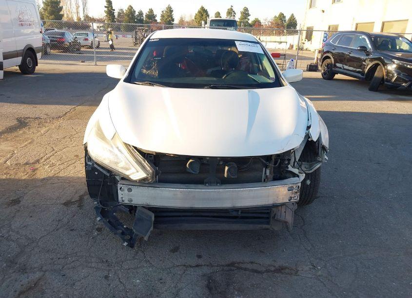 Photo 6 of 2016 Nissan Altima 2.5/2.5 S/2.5 SL/2.5 SR/2.5 SV (VIN 1N4AL3AP0GC157972)