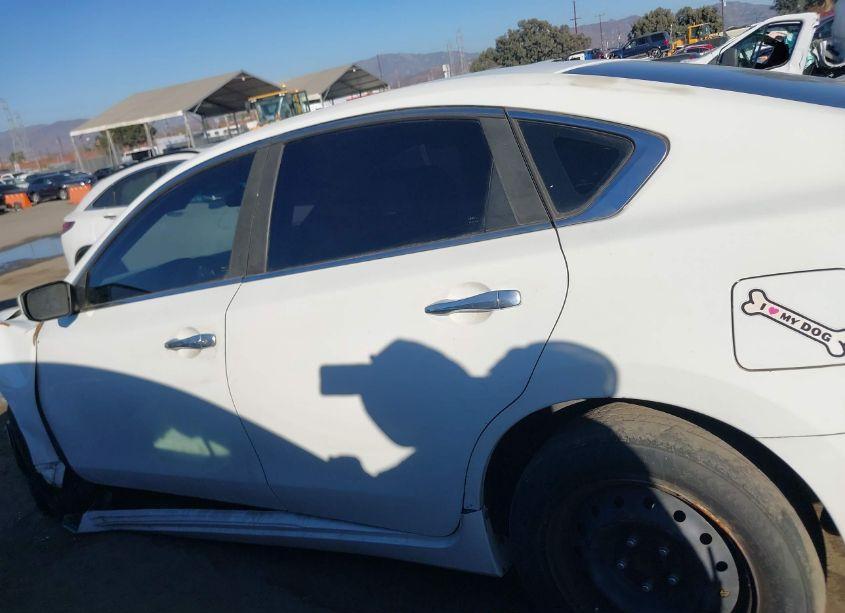 Photo 14 of 2016 Nissan Altima (VIN 1N4AL3AP0GC165473)