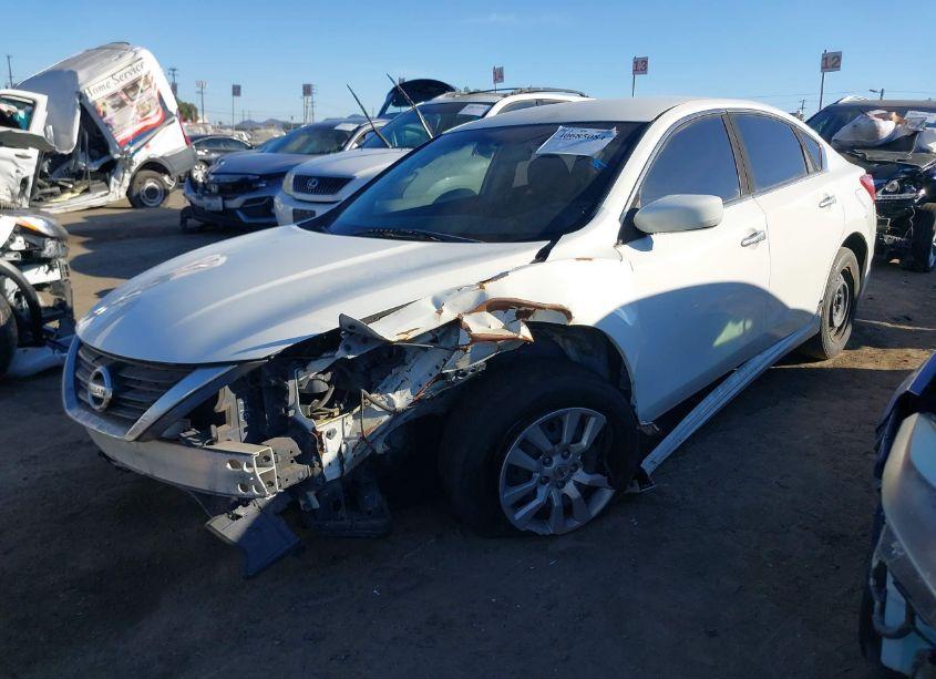 Photo 2 of 2016 Nissan Altima (VIN 1N4AL3AP0GC165473)